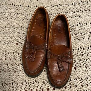Bass Brown Leather Loafers with Tassels